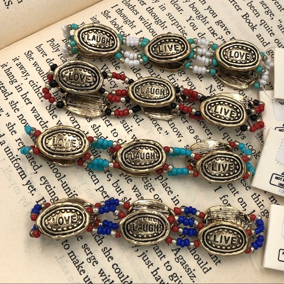 🍀 Live laugh Love Seed Bead Bracelet - Picture 1 of 3